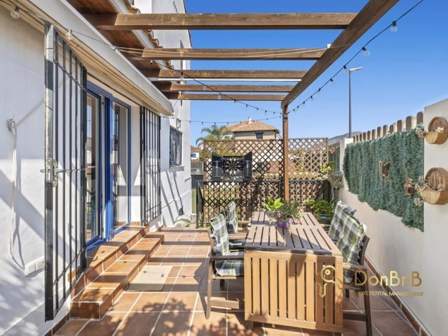 הוילה Alhaurín de la Torre Casa Pareada En Los Pinos De Alhaurin Malaga מראה חיצוני תמונה