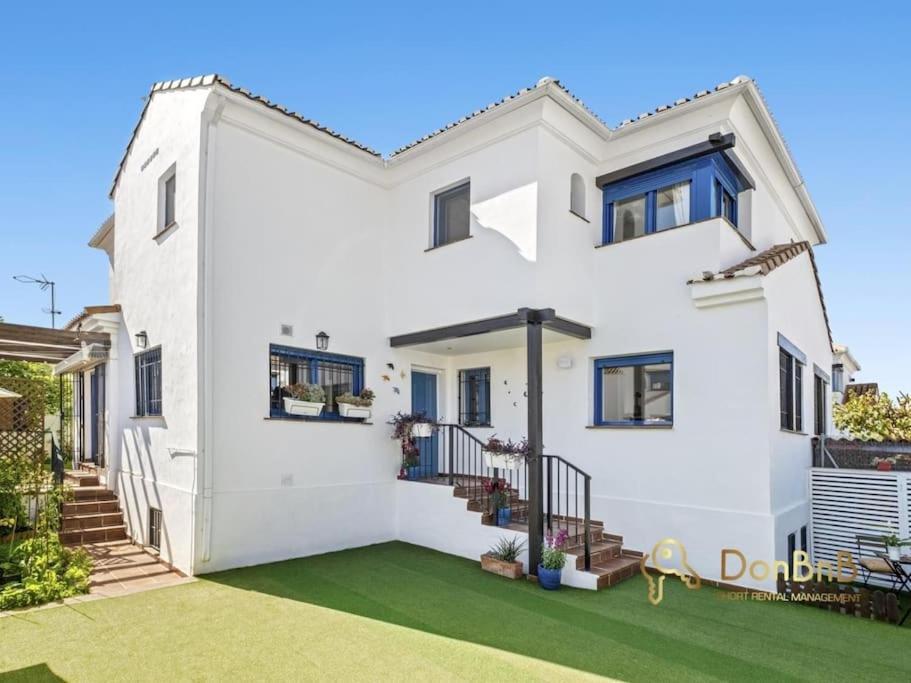 הוילה Alhaurín de la Torre Casa Pareada En Los Pinos De Alhaurin Malaga מראה חיצוני תמונה